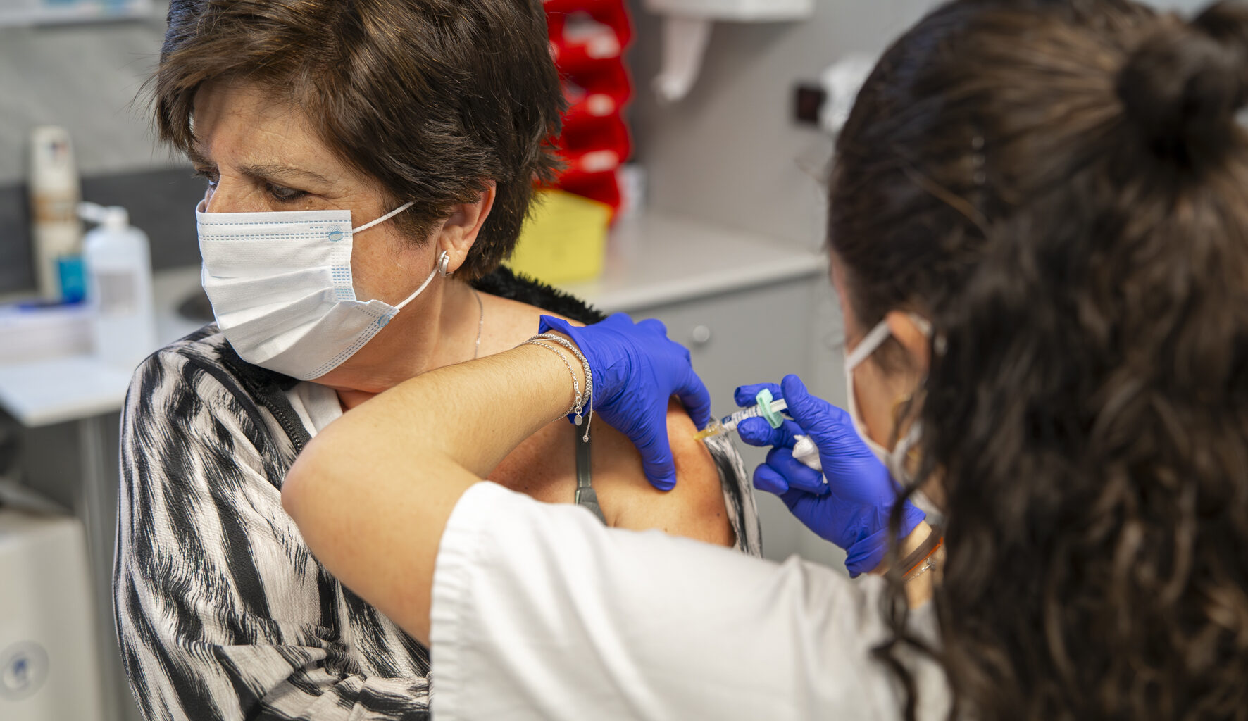 El pico de los casos de gripe se adelanta y se hace un llamamiento a la vacunación