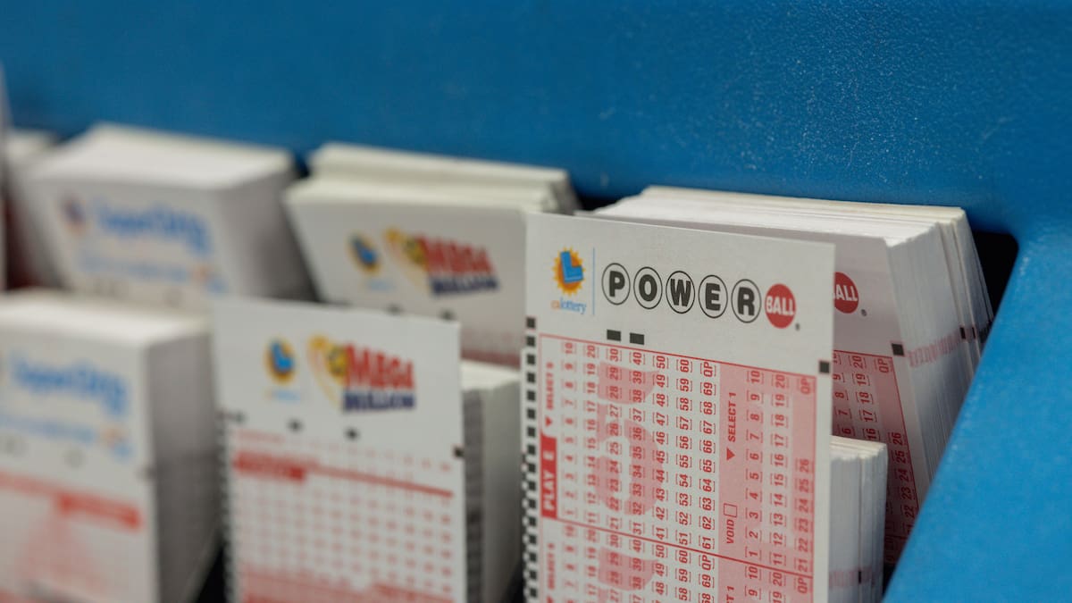 Un único ganador de la lotería de Nochebuena en Estados Unidos se lleva más de 1800 millones de dólares | Internacional