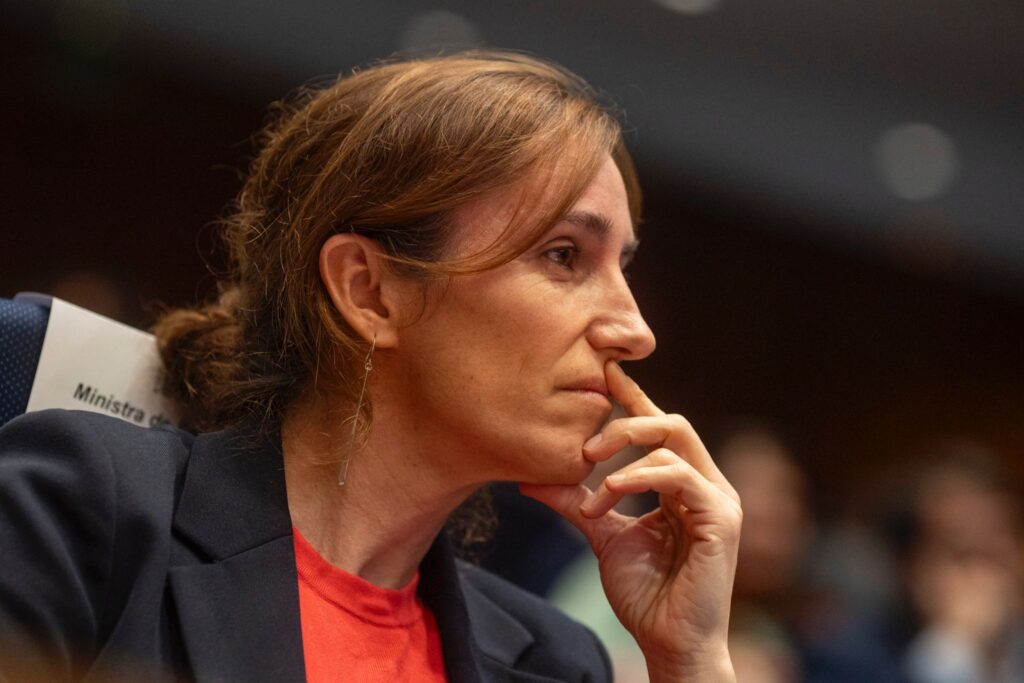 Mónica García presenta la campaña "VIVA LA VIHDA" con motivo del Día Mundial del Sida