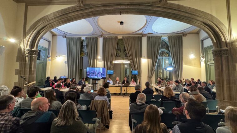 Fotografía del Consejo Plenario de L'Eixample del 4 de diciembre de 2025