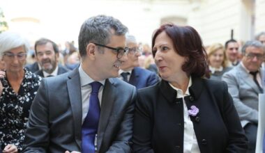 Peramato expresa su «cariño, admiración y respeto» a García Ortiz en su primer discurso como fiscal general