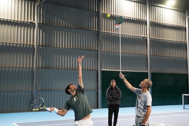 ¿Quién es Samuel López, el entrenador que toma las riendas de la carrera de Carlos Alcaraz?