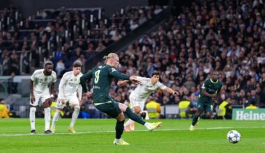 Erling Haaland tira el penalti que supuso el gol de la victoria para el City.