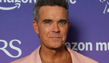 “Quiero más”: Robbie Williams reflexionó sobre la fama, el éxito y sus excesos
