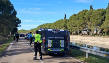 Un motorista de Zaragoza fallece en un choque contra un vehículo en la carretera junto al Canal de Monegros en Almudévar | Radio Huesca