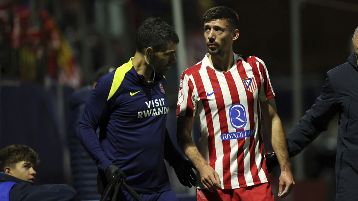 Malas noticias para Simeone: Lenglet se marcha lesionado