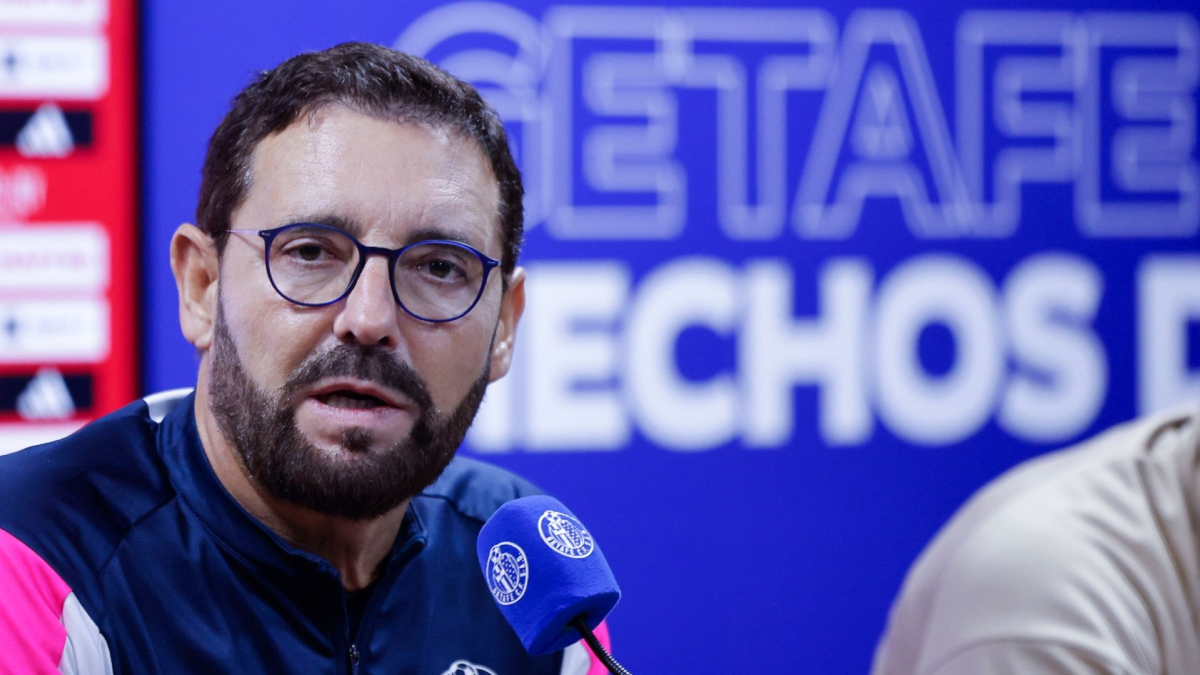 “Cuando le ponen un micrófono... Mi staff y yo lo hablamos"