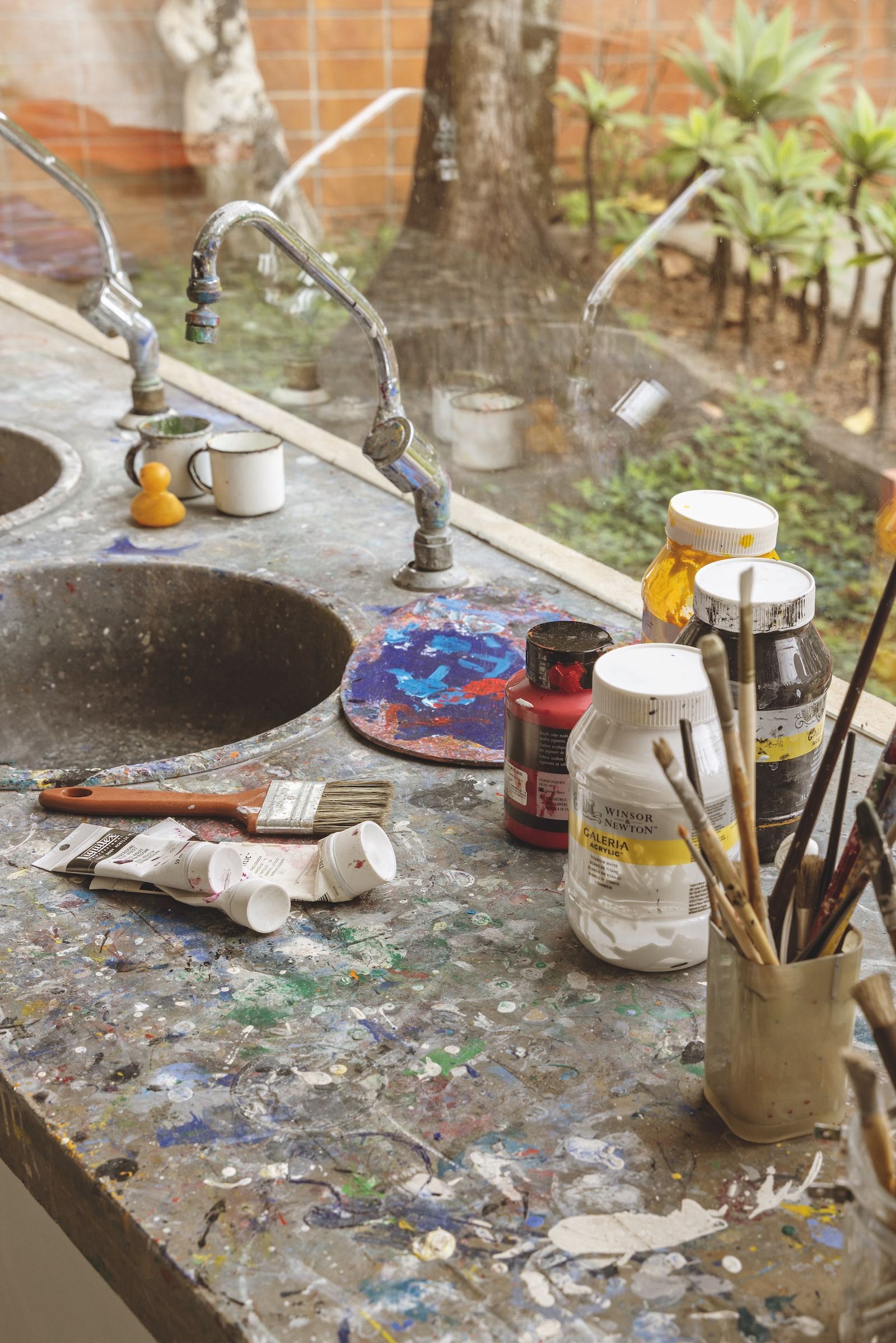 Espacio de trabajo de un pintor