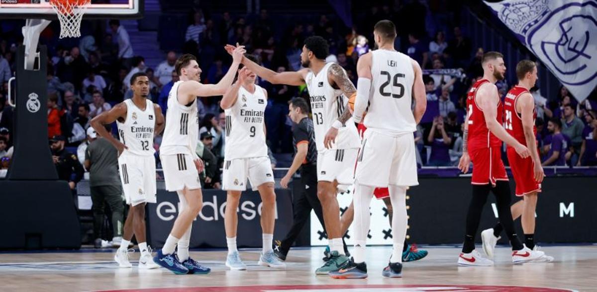 El Real Madrid es líder en solitario.