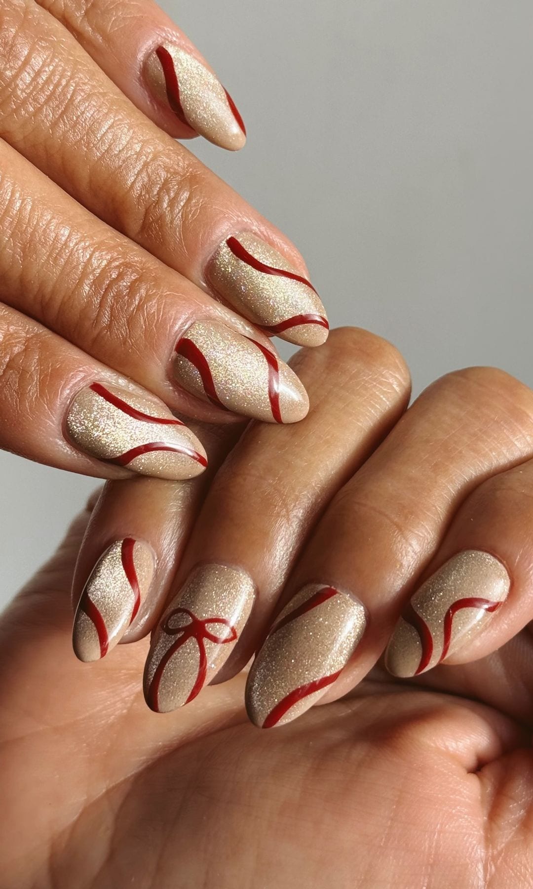 Manicura dorada