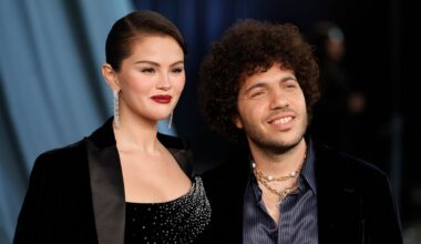 Selena Gomez y su marido derrochan amor en el laberinto de luces de Navidad más grande del mundo