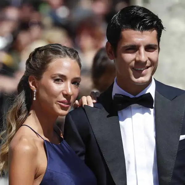 Alice Campello, mujer de Álvaro Morata, en la UCI tras dar a luz a su cuarto hijo, una niña llamada Bella