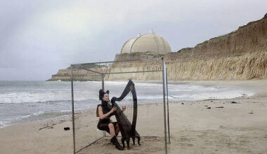 Allie X / Happiness Is Going to Get You – jenesaispop.com