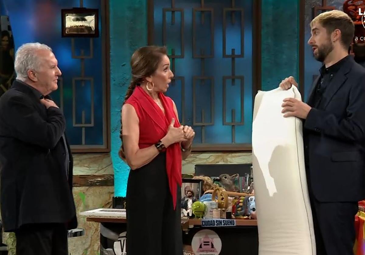 La confesión de Víctor Manuel ante un dardo de Ana Belén: «Solo un poquito cuando nos conocimos. Por arrimar»