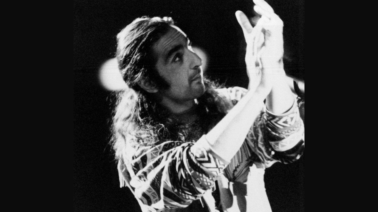 delgado, sin dormir, con un brazo escayolado y ante su último concierto