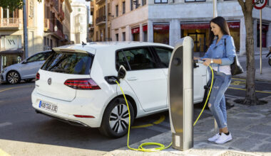 Los coches eléctricos suponen el 10% de las ventas: el Gobierno quiere el 100% en diez años