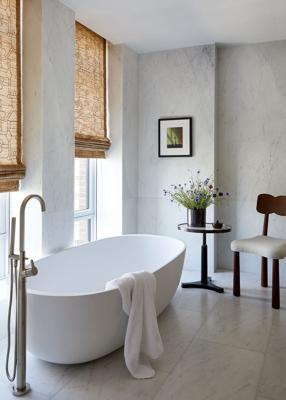 una casa con arte y estilo eclectico y artesanal de cochineal design studio