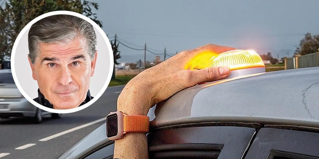 Pedro Ruiz dice lo que muchos piensan sobre la obligación de llevar la baliza V16 en el coche a partir de 2026: «Pronto nos obligarán...»