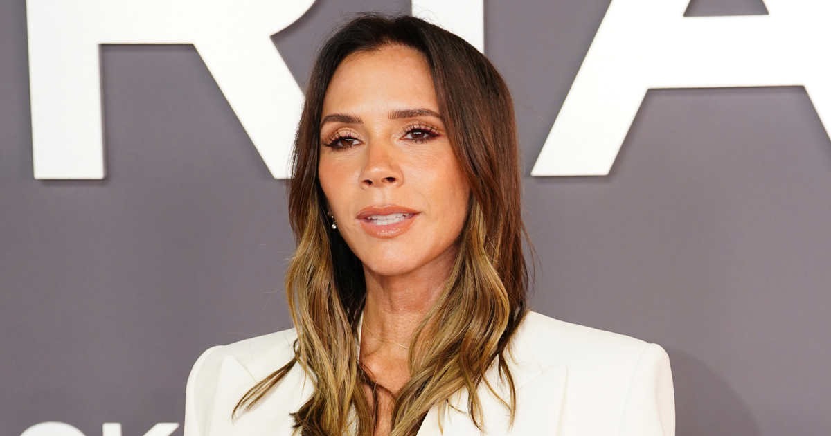 La reacción de Victoria Beckham al enterarse de que su hijo Brooklyn tiene a la familia bloqueada