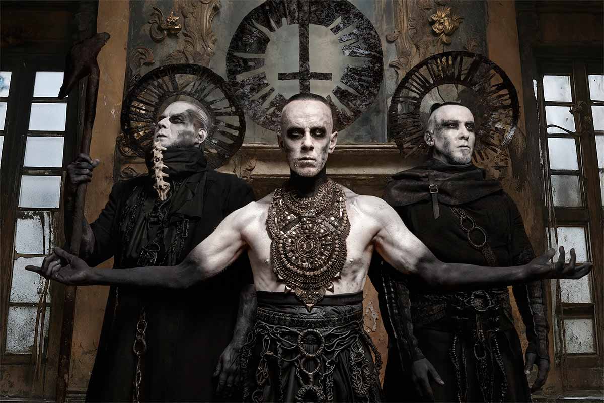 Nergal de BEHEMOTH afirma que celebra la Navidad: "No tiene connotaciones religiosas"