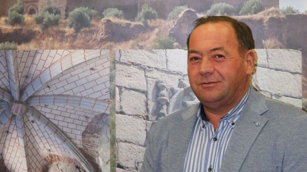 Dimite el alcalde socialista de Belalcázar, Córdoba, tras publicarse sus mensajes de carácter sexual a una subordinada: «Te tengo muchas ganas» - La Voz de Galicia