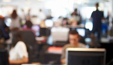 Los funcionarios ya han empezado a cobrar los atrasos salariales de 2025... y los de Hacienda han sido los primeros