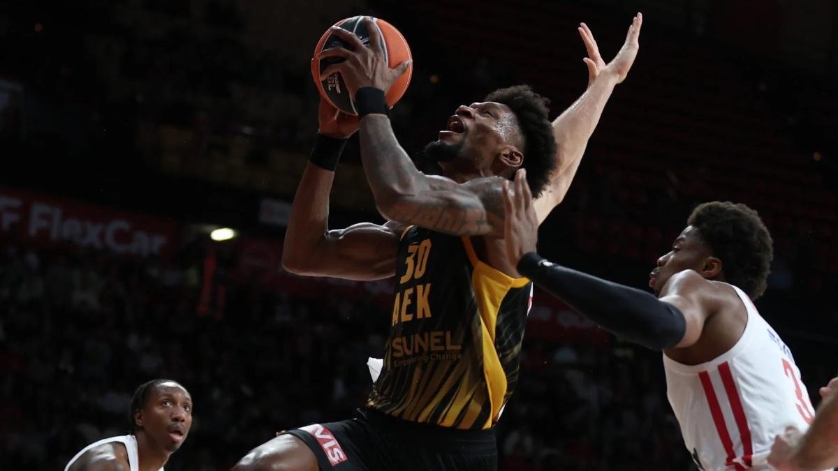 Chris Silva es todo potencia y energía