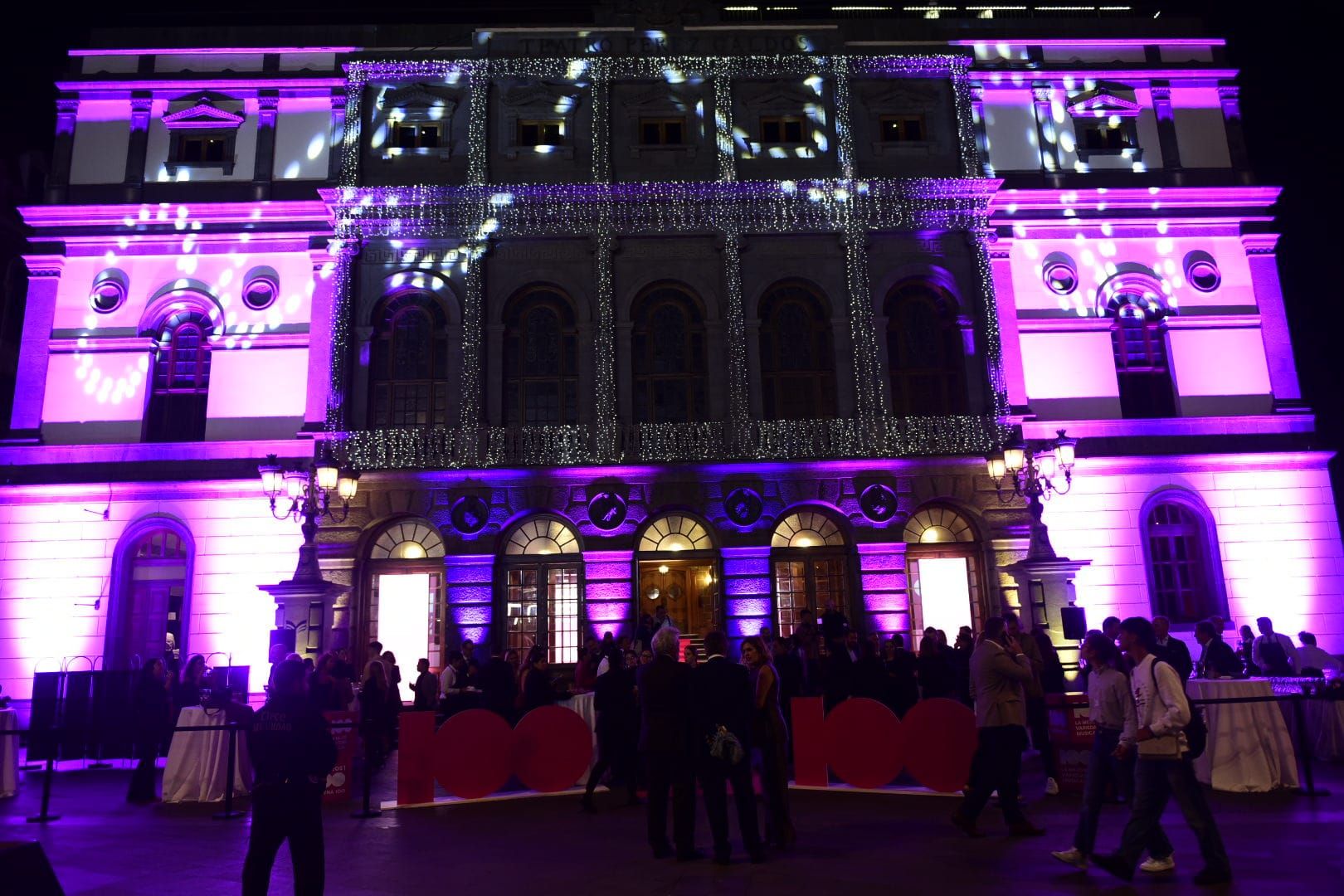 Imagen principal - Cadena 100, con música y buen ambiente