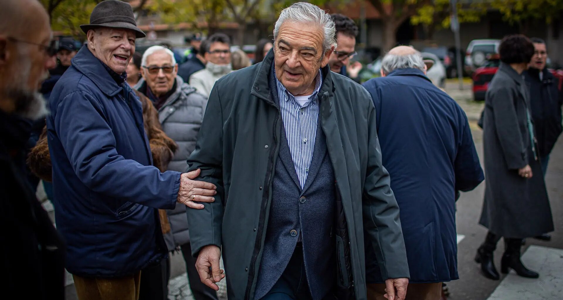 Luis Moreno Cutando descubre la placa de la calle que ya lleva su nombre en Calatayud