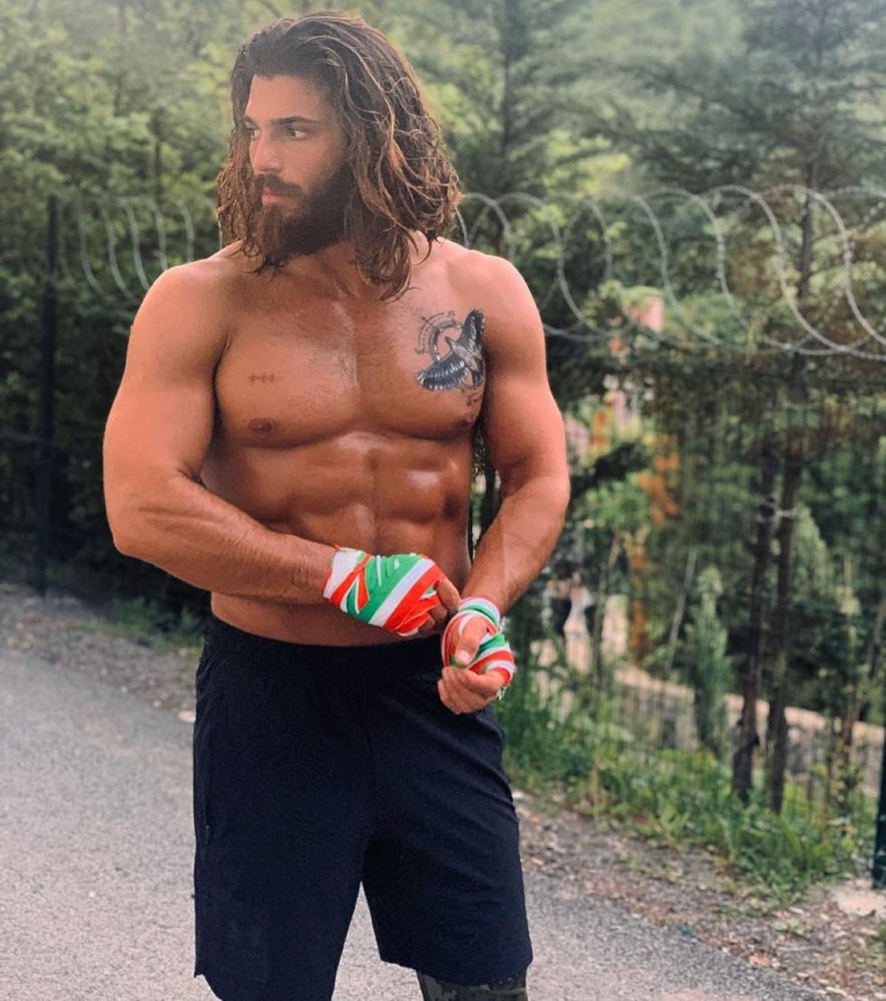 Can yaman sandokan can yaman sandokan