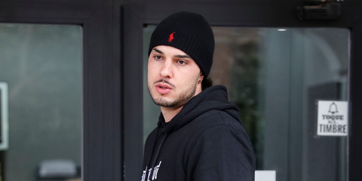 ¿Apoya Carlo Costanzia las acciones legales de su padre contra su madre, Mar Flores?