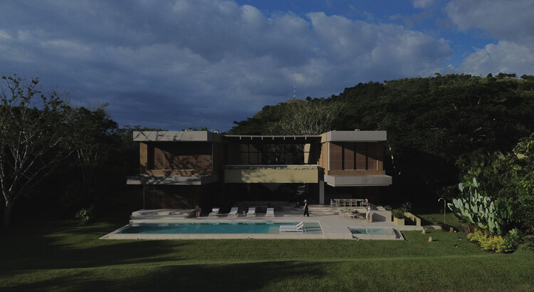 Casa RL - 17 / LAP - Más Imágenes