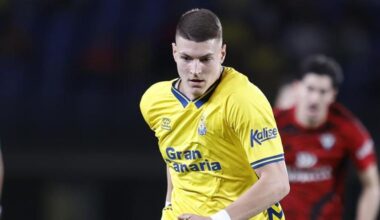 Lukovic, ante el Mirandés.