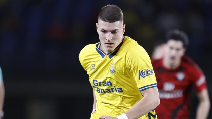 Lukovic, ante el Mirandés.