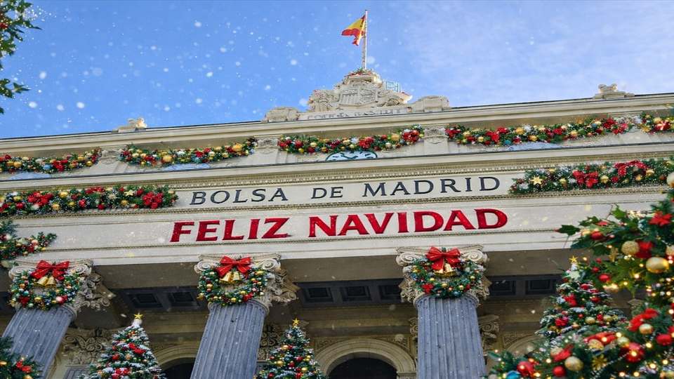 El Ibex 35 celebra la Nochebuena consolidando niveles sin alejarse de los 17.170 puntos con las caídas de Indra