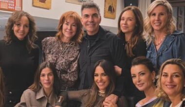 el nexo de su desconocida amistad