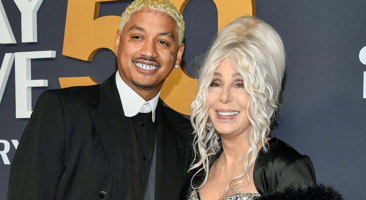 Cher, la icónica 'diosa del pop' estadounidense, planea casarse con el productor musical Alexander Edwards, antes de cumplir 80