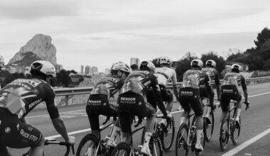 La Marina Alta, meca invernal del ciclismo mundial: entre el prestigio y la saturación