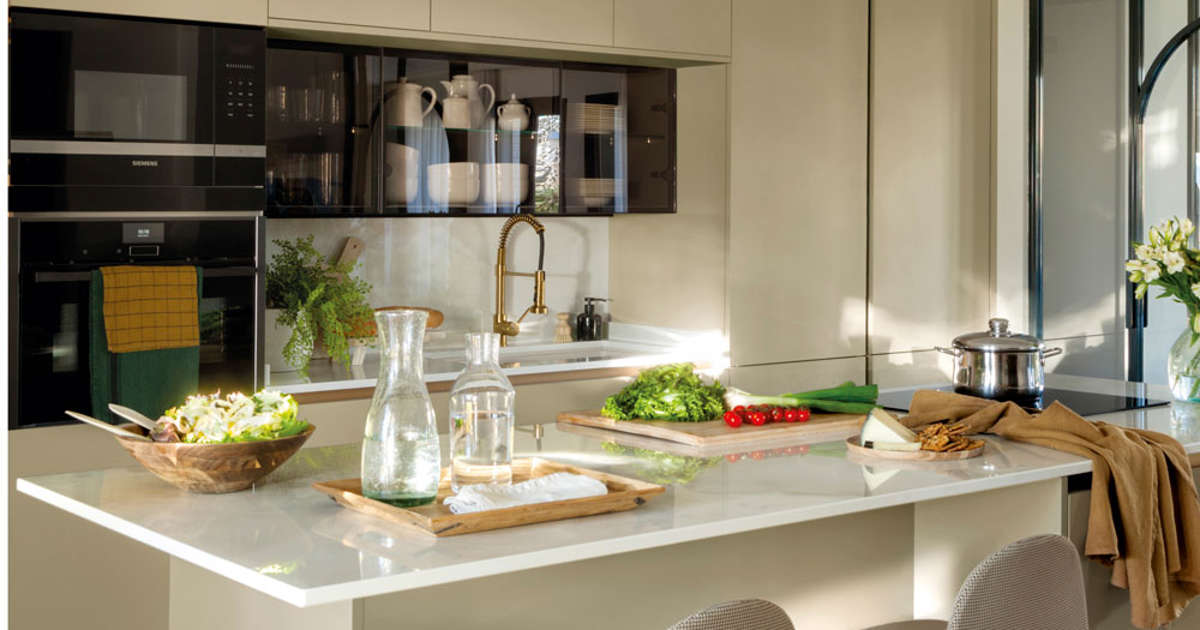 "Las cocinas blancas son eternas pero en 2026 predominarán en ellas los colores tierra"