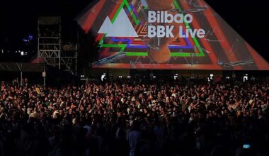 Comparan el cartel del BBK Live con el de las fiestas de un pueblo y el community manager del festival responde así