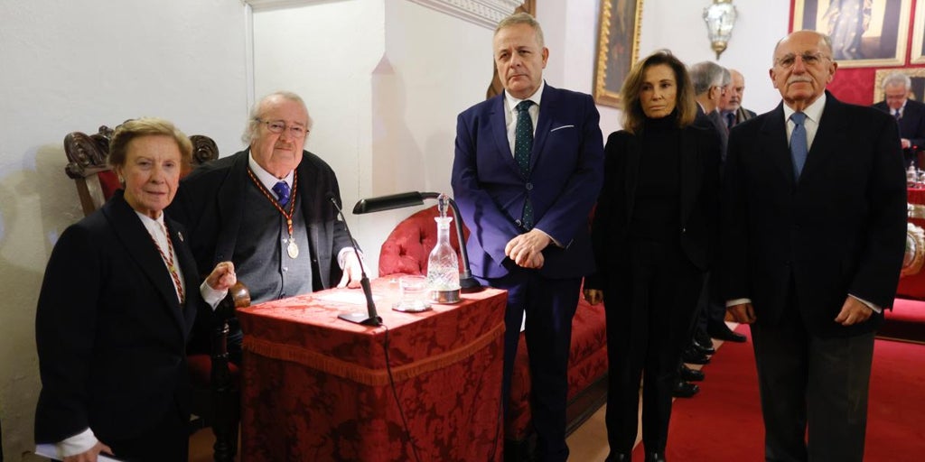 Buenas Letras rinde un emotivo homenaje a Enrique Valdivieso, el académico que amó la pintura sevillana