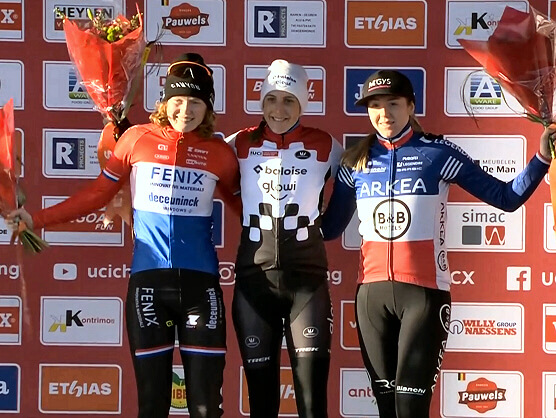 Lucinda Brand impone su ley en Dendermonde y refuerza su liderato en la Copa del Mundo de Ciclocross
