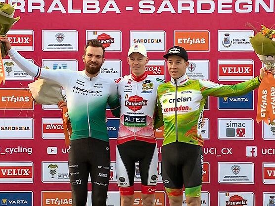Copa del Mundo de Ciclocross: Michael Vanthourenhout vence en Terralba tras un vibrante duelo