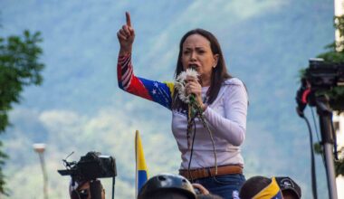 Corina Machado no consigue llegar a Oslo la víspera de la entrega del Premio Nobel de la Paz