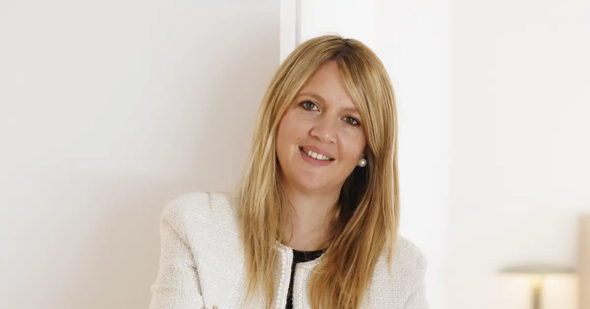 "Solemos pasar horas separados fuera, no dejemos que las paredes también nos separen en casa"