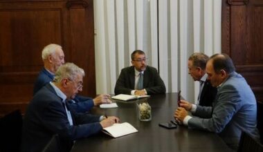 Santa Cruz recibe a la nueva Junta Directiva de la Tertulia Amigos del 25 de Julio