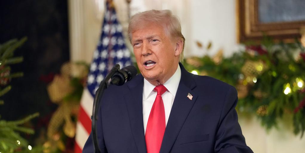 Trump hace balance navideño atacando a Biden y esquiva Venezuela en su discurso a la nación