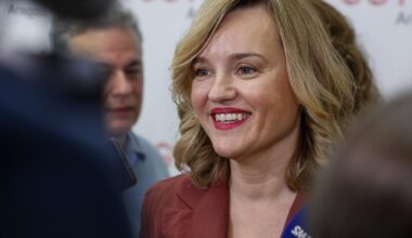 Pilar Alegría lamenta que no exista una candidatura única a su izquierda en Aragón