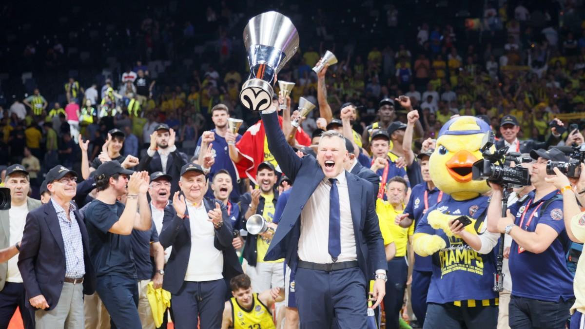 Jasikevicius se proclamó campeón de la Euroliga con Fenerbahçe