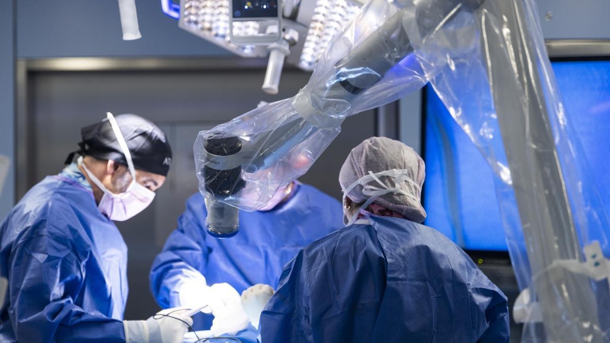 Imagen de archivo de un quirófano de neurocirugía.